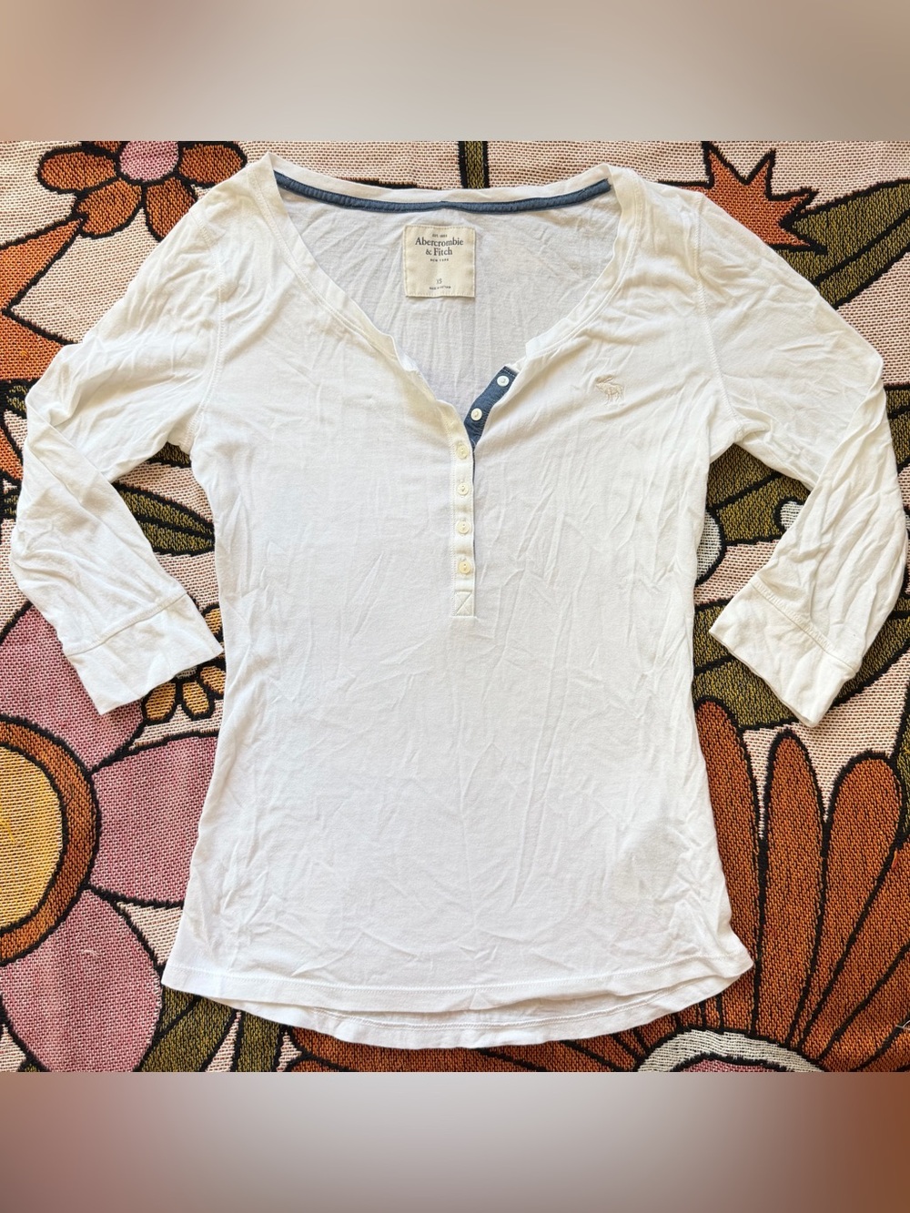 Y2K Abercrombie Henley 3/4 Sleeve Top White Size XS
